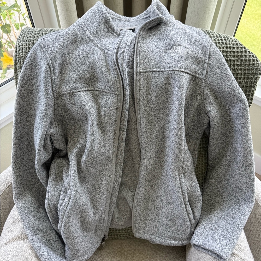 The North Face Heathered Gray Fleece Jacket - Picture 1 of 3